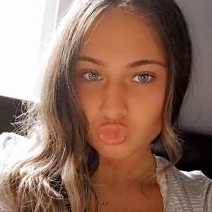 Meet your Posher, Kaelyn